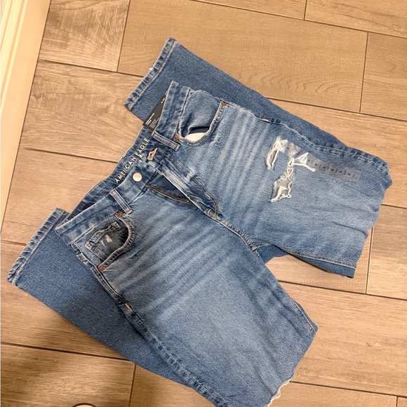 ⚠️NEW⚠️ American Eagle Outfitters Women's Curvy Mom Jean - Picture 6 of 9